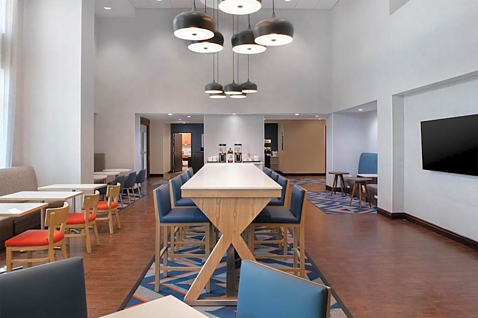Hampton Inn By Hilton & Suites Harvey