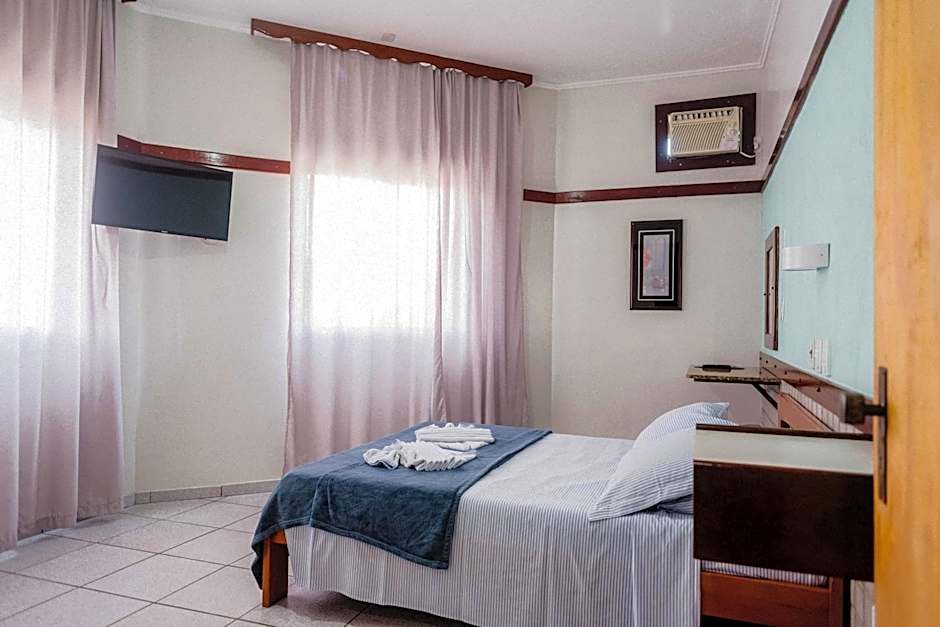 Hotel São Charbel