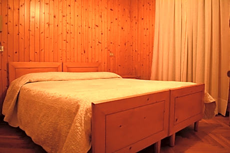 Double Room with Mountain View