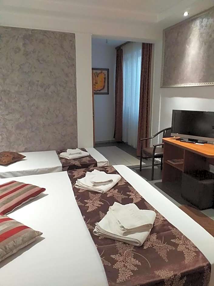 Hotel Tranzzit