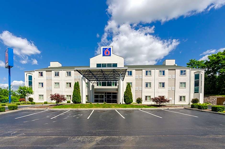 Motel 6-Bristol, VA