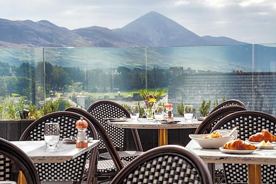 Westport Coast Hotel