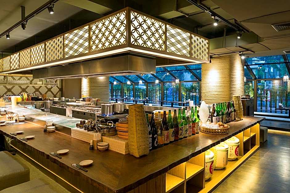 Bandara Suites Silom