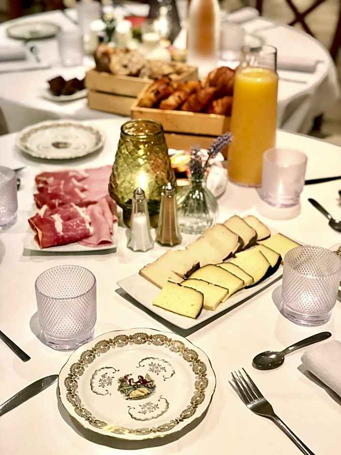 Logis hôtel et restaurant La Bastide Cabezac