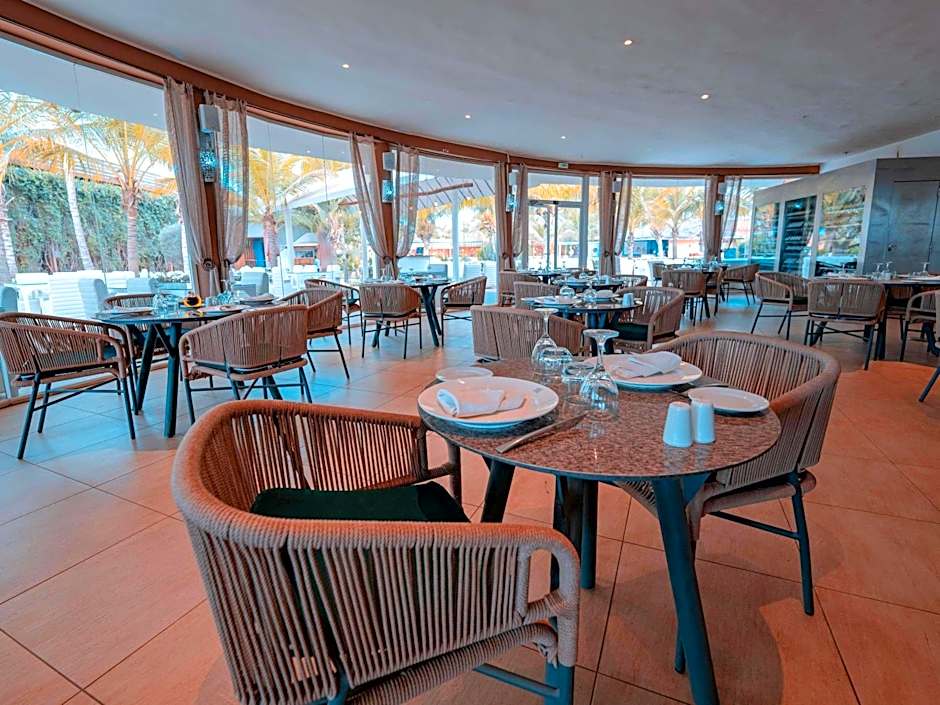 Mövenpick Resort Lamantin Saly