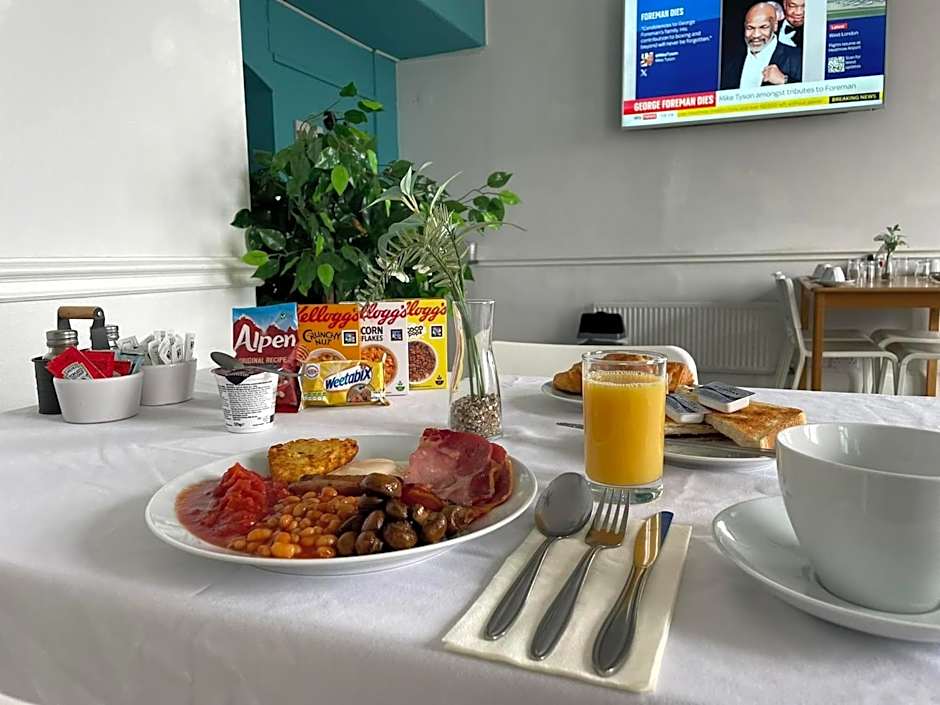 Beach Hotel Torbay B&B