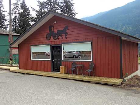 Queen Suite with Spa Bath