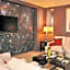 Global Luxury Suites at The White House