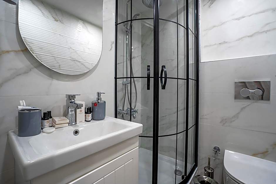 Smart and Simple Hotel Karakoy