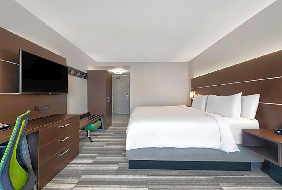 Holiday Inn Express Hotel & Suites Kansas City - Grandview By IHG
