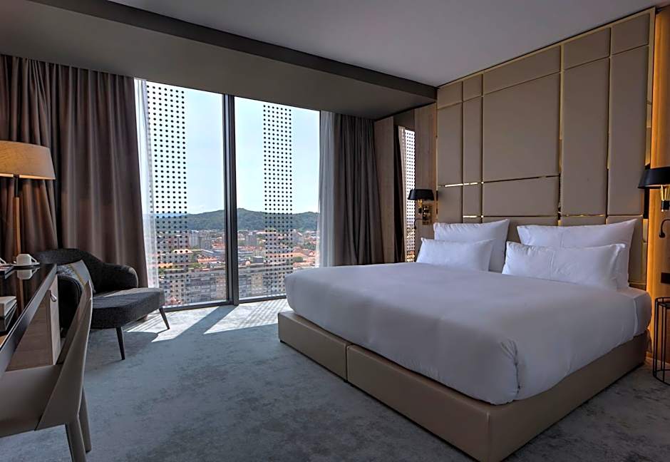 Grand Plaza Hotel & Congress Center