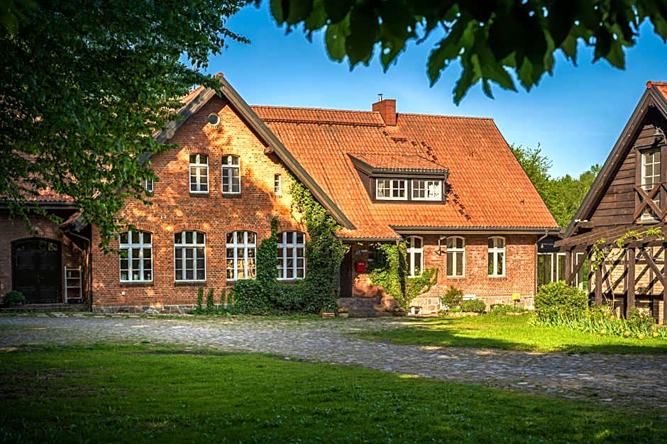 Dom Gościnny Stara Szkoła