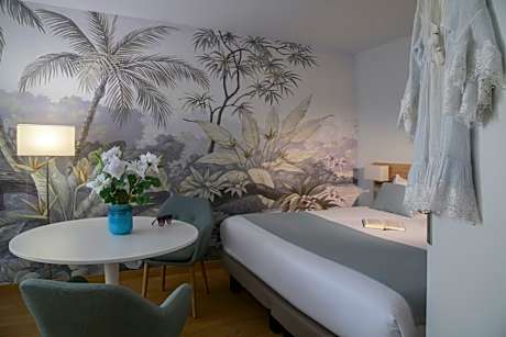 Double room-Standard-Ensuite with Shower