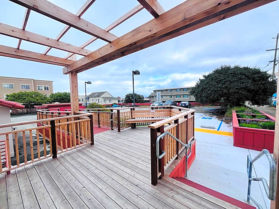 Monterey Hostel