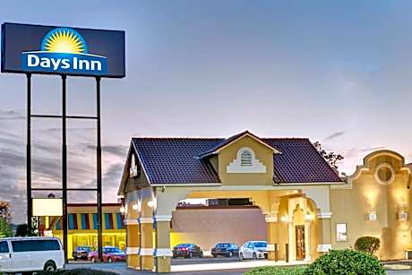 Days Inn by Wyndham Louisville Airport Fair and Expo Center