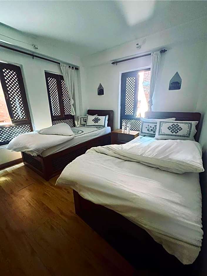 Sunny Guest House and Cafe