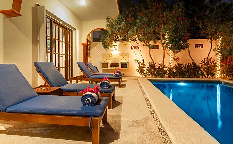 Casa Anita - Relaxing Home Steps from the Puerto Morelos Beach