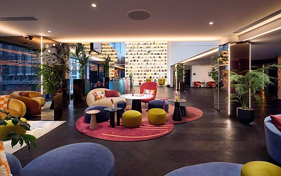 Cardo Brussels, Autograph Collection