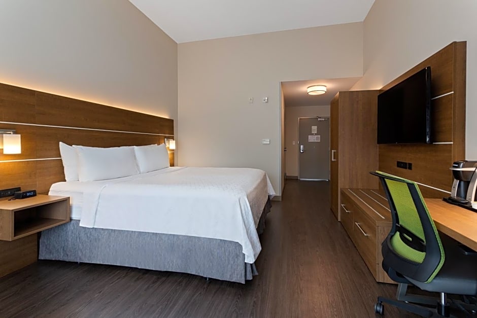 Holiday Inn Express Hotel & Suites Largo-Clearwater By IHG