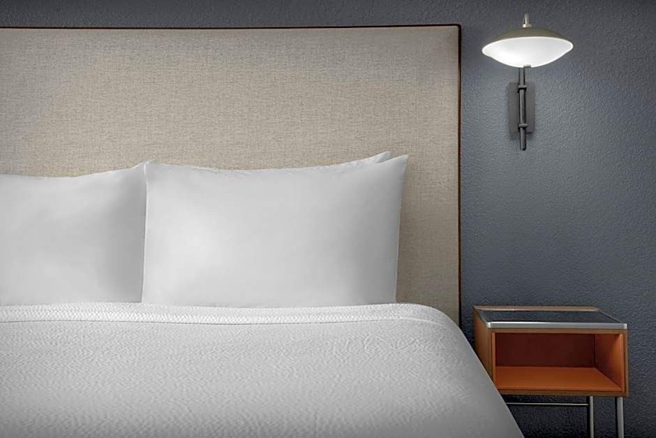 Courtyard by Marriott Pensacola Downtown