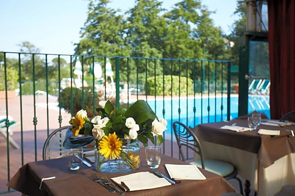 Hotel Lago Verde