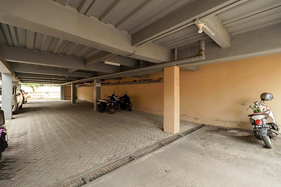 KoolKost Syariah near Kampus Utama Universitas Budi Luhur