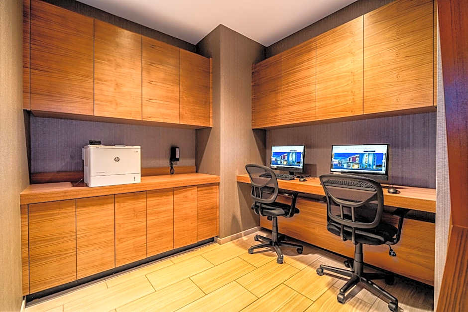 Spring Hill Suites by Marriott OAKLAND AIRPORT