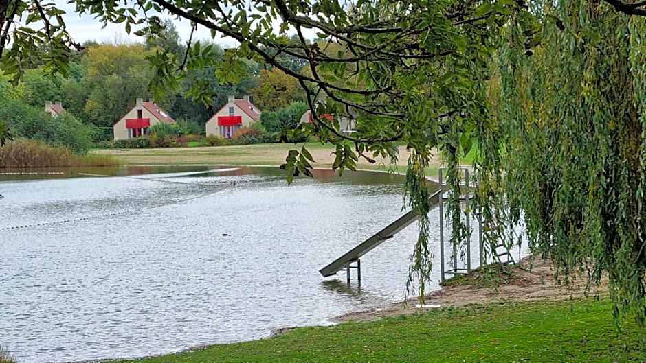 Het Huys Ewijk mooi luxe en een laadpaal