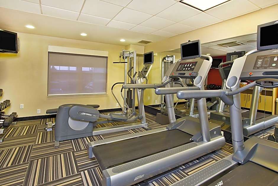 TownePlace Suites by Marriott Republic Airport Long Island/Farmingdale