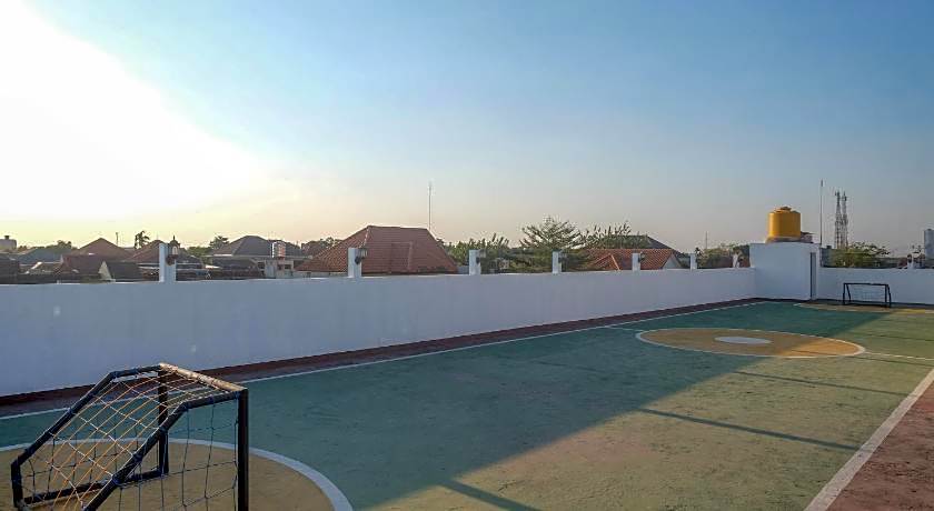 Capital O 92436 Wisma Syariah Nabil