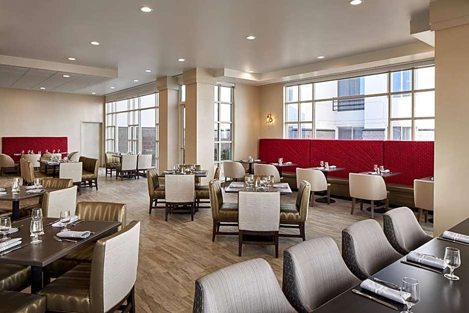 Sheraton Richmond Airport Hotel