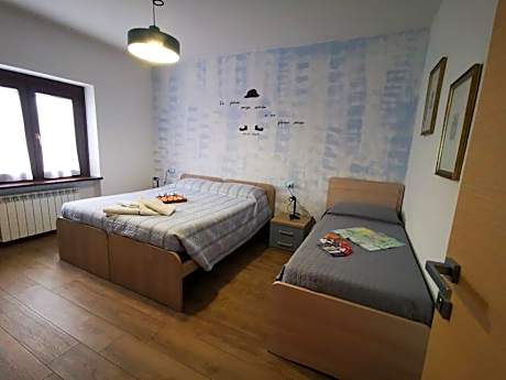 Triple Room with Private External Bathroom