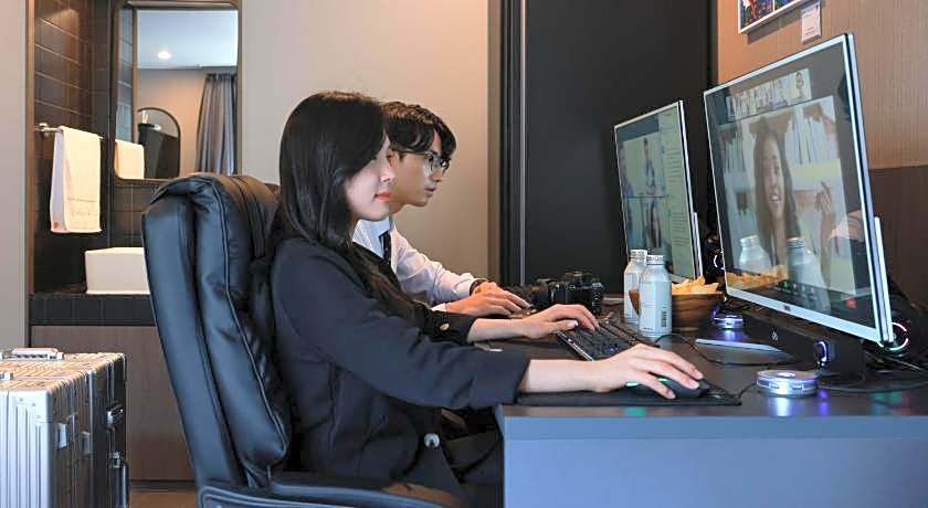 Workers Hotel Ansan by Anook