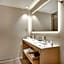 AC Hotel by Marriott Victoria Suites