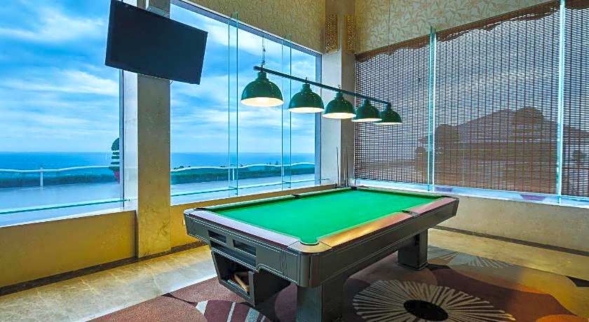 Sea Links Beach Hotel