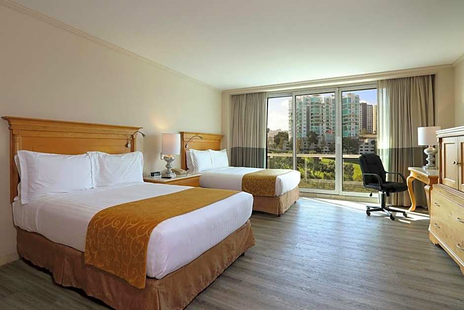 Photo 1 of 4 of Deluxe 2 Double Beds, Golf View