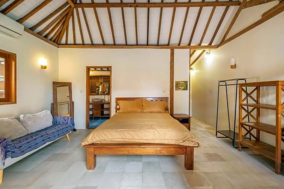 Gorgeous 4 BR Villa in Canggu