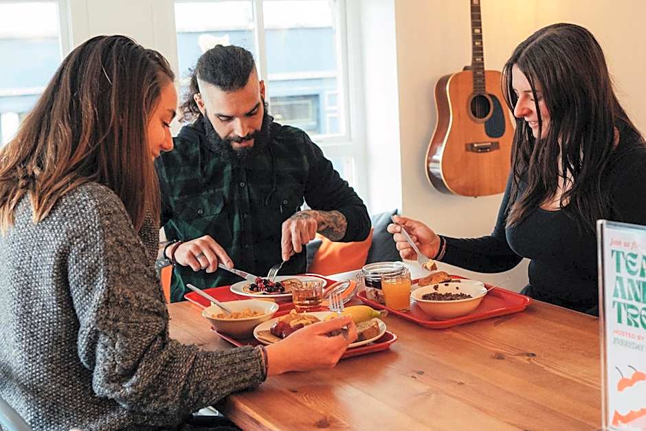 Galway City Hostel - Solo Traveller Hostel