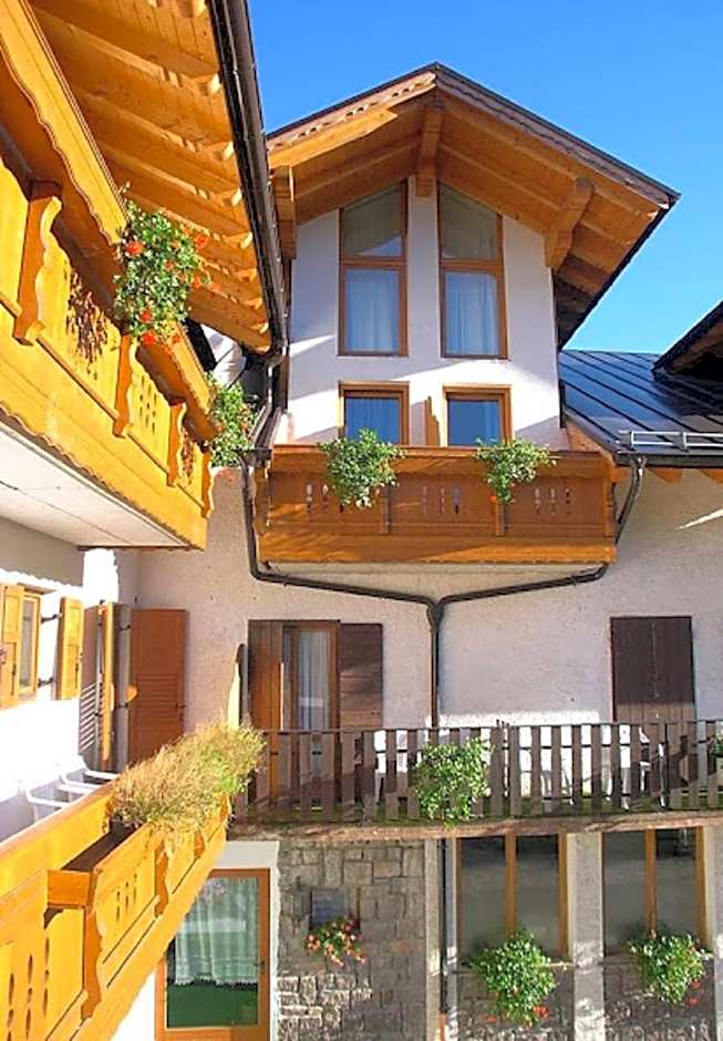 HOTEL VILLA AURORA