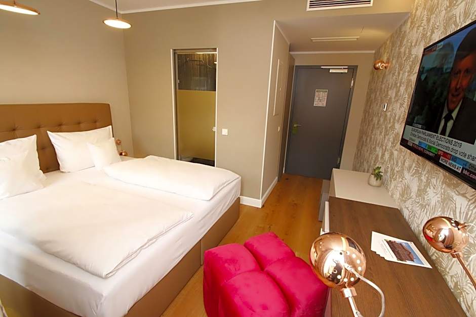 Amelie No 1 Hotel & Appartements