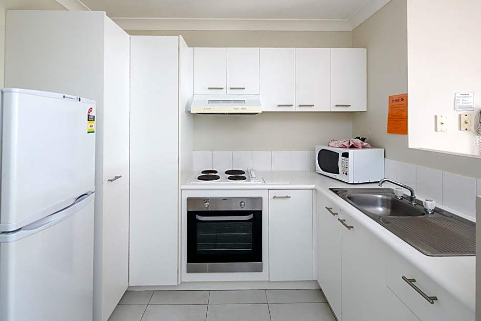 Bay Lodge Apartments