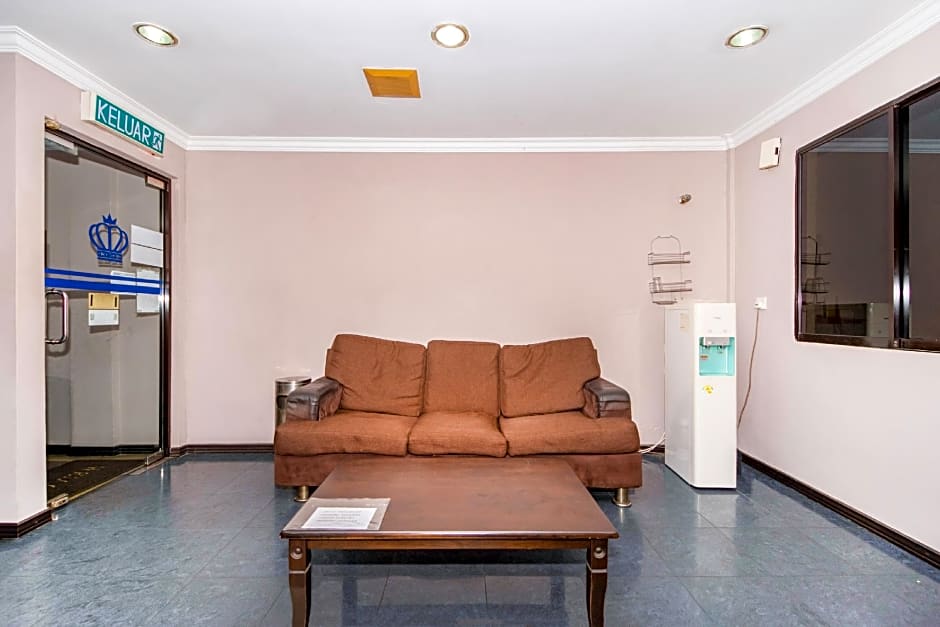 Super OYO 473 Comfort Hotel 2