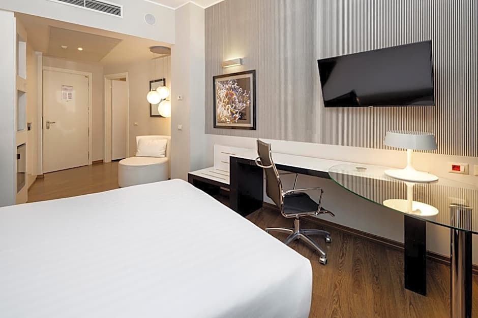 Holiday Inn Genoa City By IHG