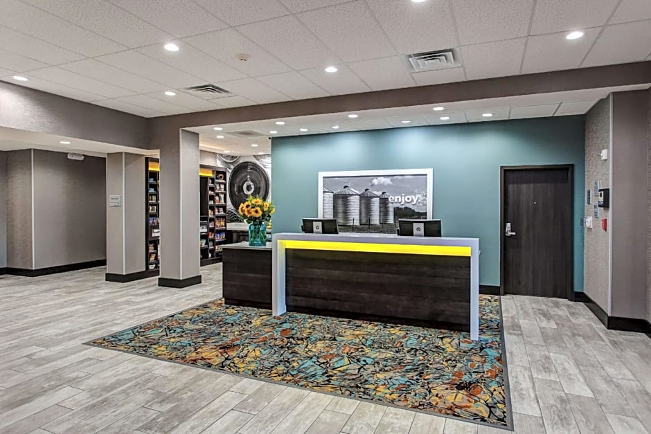 Hampton Inn By Hilton & Suites-Wichita/Airport, KS