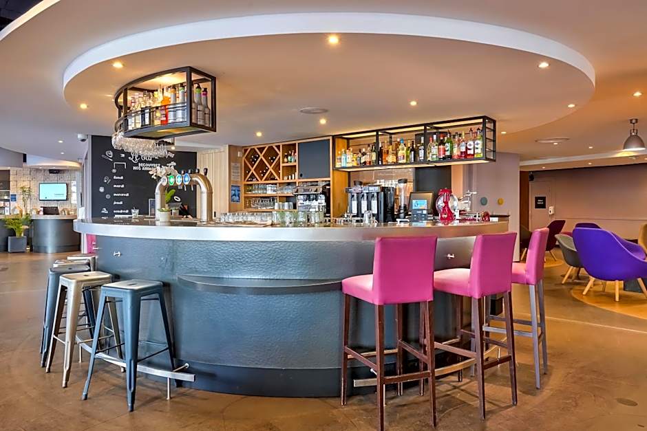 Campanile Paris Ouest - Pont De Suresnes