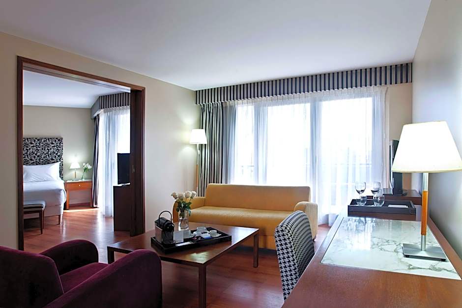 Photo 1 of 1 of Standard Suite