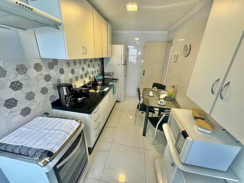 Apartamento com piscina em Olaria