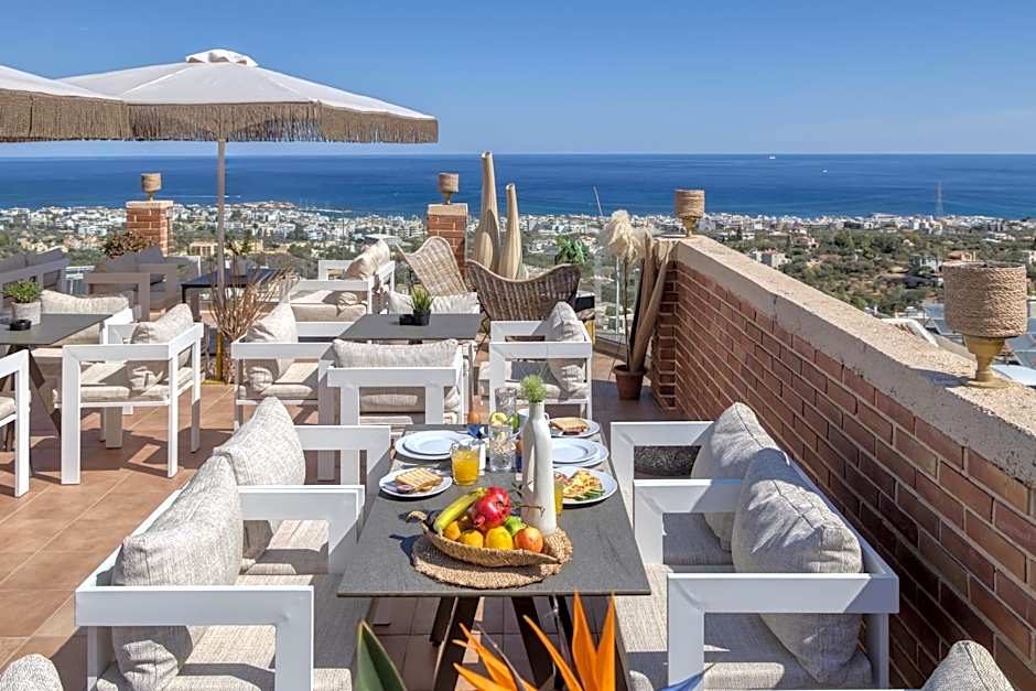 Driades Luxury Apartments by Estia