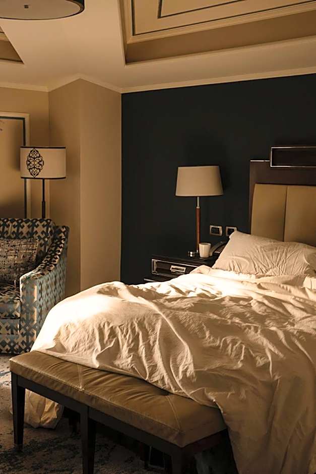 Four Seasons Hotel Istanbul At The Bosphorus