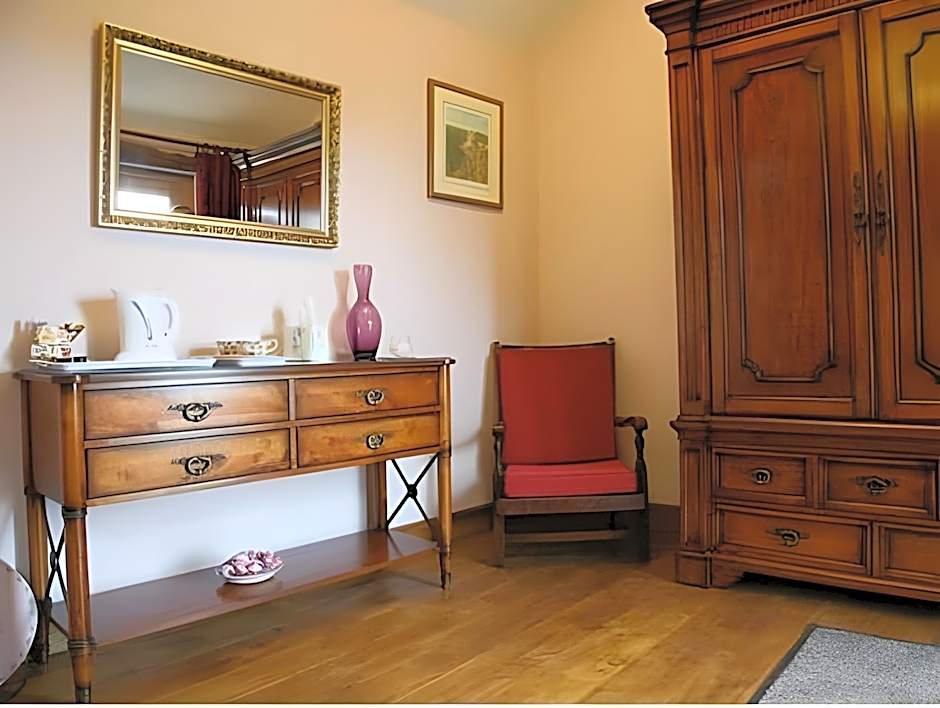 The Wayside and Whisky Barn